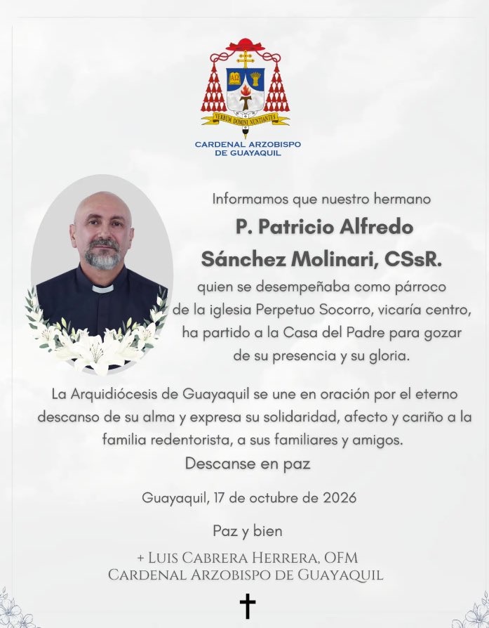 SACERDOTE FALLECE TRAS CAERLE ENCIMA UNA PESADA CRUZ DURANTE UNA EUCARISTÍA EN ECUADOR